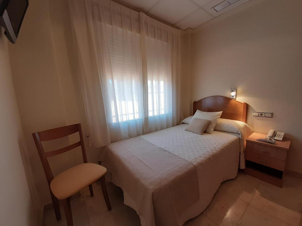 Hostal El Retiro Almoradí エクステリア 写真